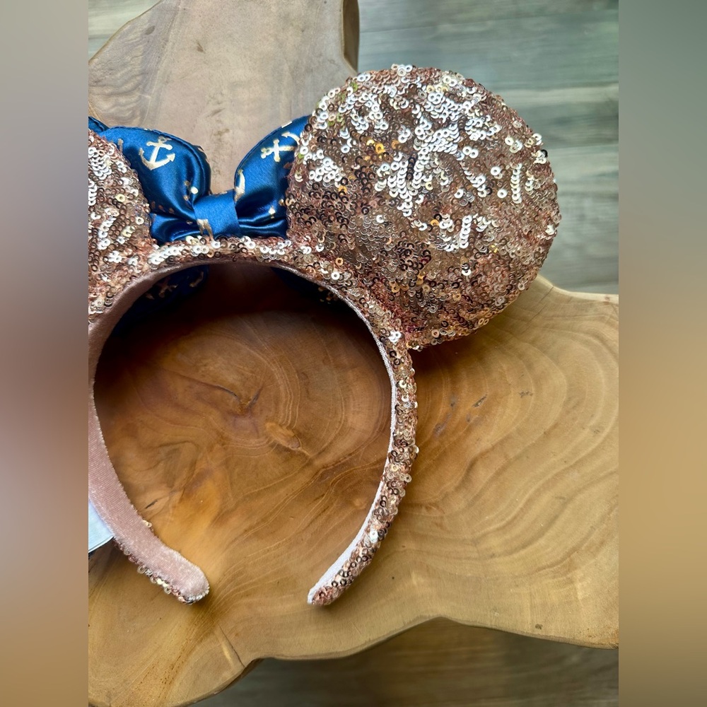 Disney Cruise Line Minnie Mouse Ears Headband Rose Gold Sequin Blue Bow Nautical - Picture 7 of 8